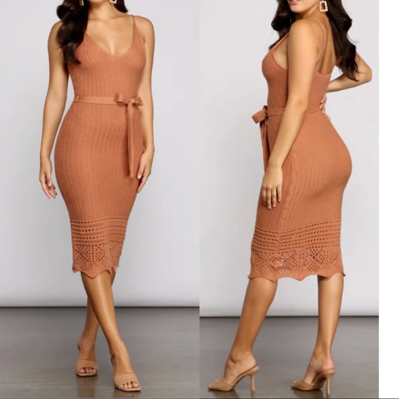 Windsor Dresses & Skirts - Windsor crochet knit beige/mauve midi dress M